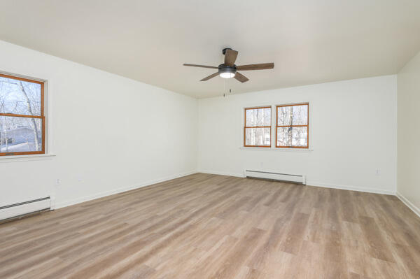 4239 High Road Cresco, PA 18326 - Photo 22 of 40 Primary bedroom