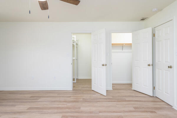 4239 High Road Cresco, PA 18326 - Photo 23 of 40 Primary bedroom