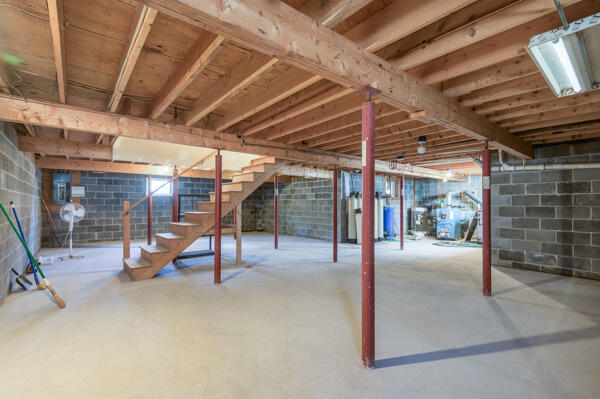 4239 High Road Cresco, PA 18326 - Photo 32 of 40 Basement