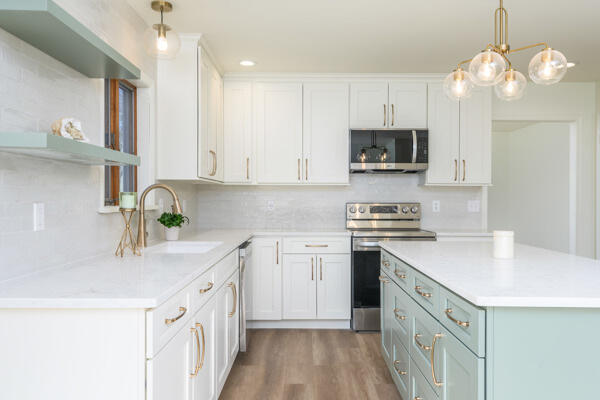 4239 High Road Cresco, PA 18326 - Photo 7 of 40 Kitchen