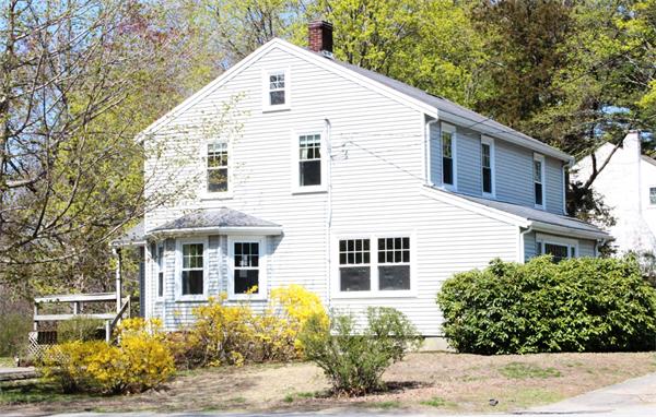 9 Butler Road Hingham, MA 02043 - Photo 2 of 12 Gallery Image 2