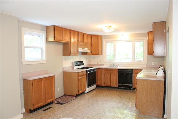 9 Butler Road Hingham, MA 02043 - Photo 9 of 12 Gallery Image 9