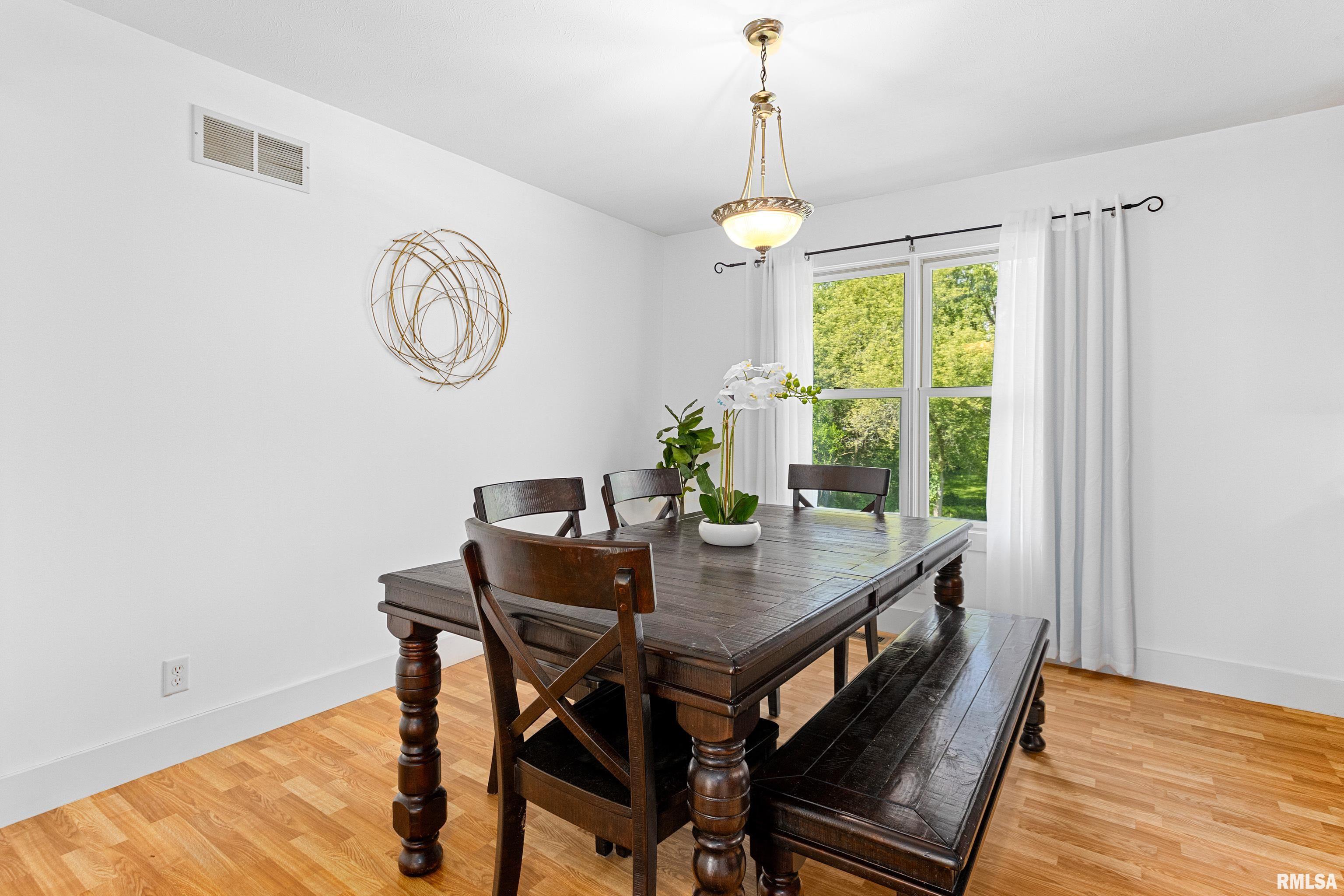 1100 Dallas Road Washington, IL 61571 - Photo 13 of 52 Gallery Image 13