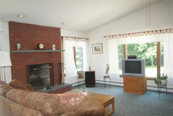 303 R Dudley Southbridge Road Dudley, MA 01571 - Photo 9 of 18 Gallery Image 9