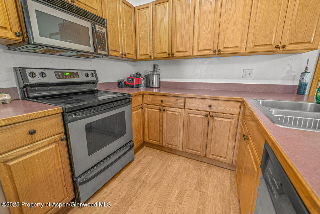 714 Westridge Road Craig, CO 81625 - Photo 4 of 39 714Washington-21