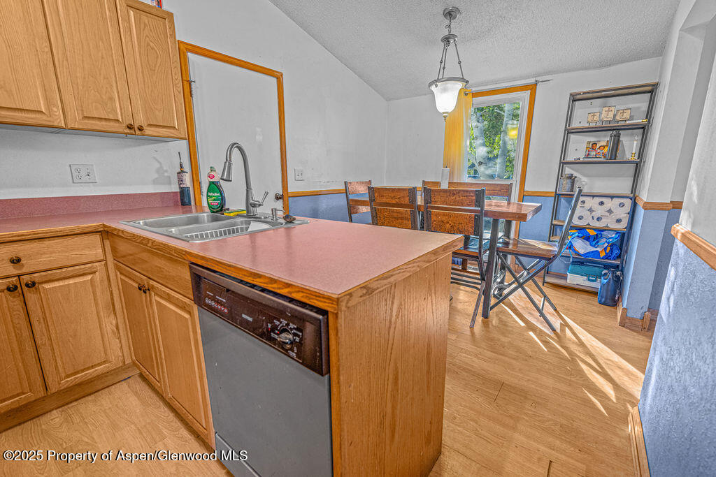 714 Westridge Road Craig, CO 81625 - Photo 8 of 39 714Washington-25