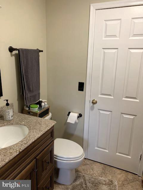 68 Stiles Way Ranson, WV 25438 - Photo 22 of 28 Master Bathroom