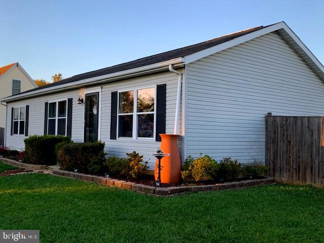 68 Stiles Way Ranson, WV 25438 - Photo 4 of 28 Built in 1999