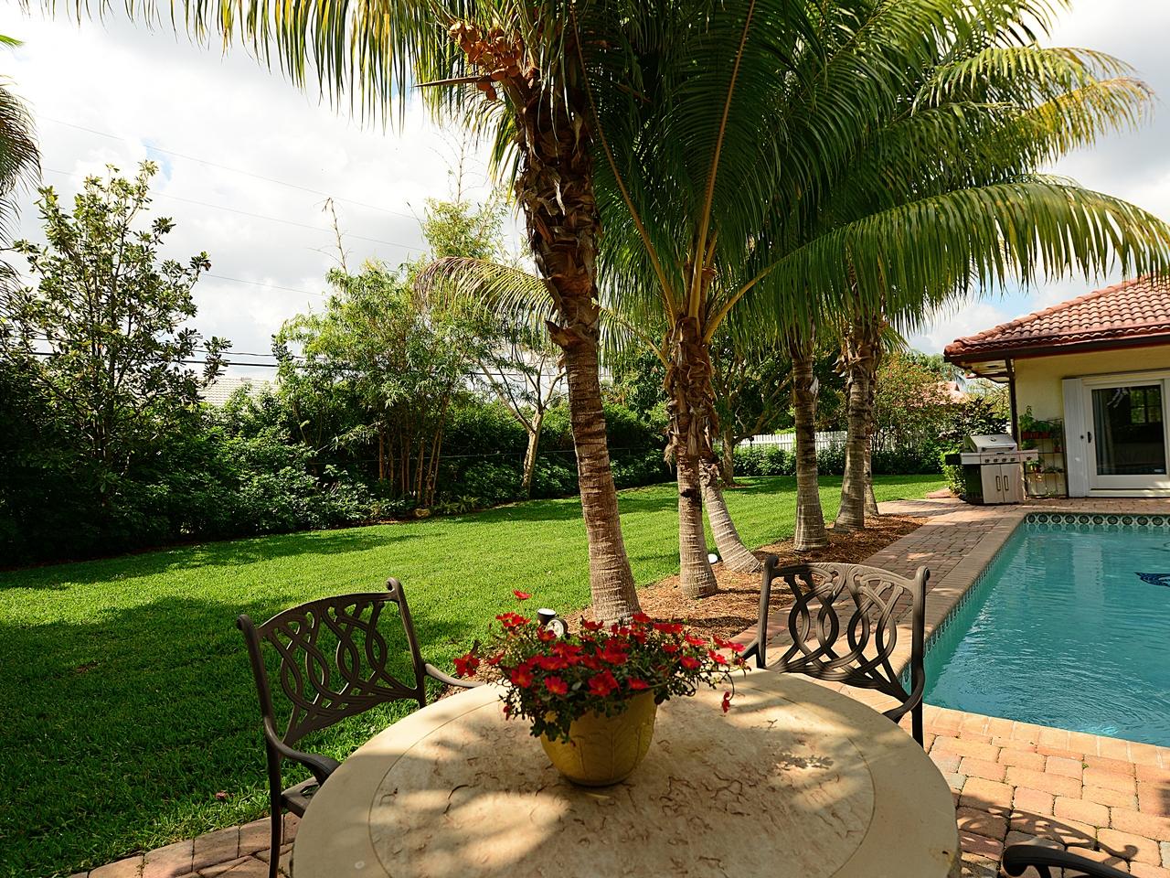 1131 Pine Point Road Singer Island, FL 33404 - Photo 21 of 34 Patio