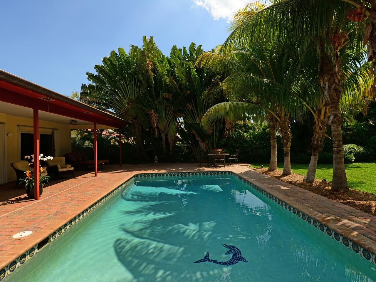 1131 Pine Point Road Singer Island, FL 33404 - Photo 26 of 34 Pool