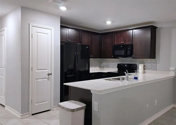 $1,800 | 228 Rubylace Drive, Princeton, TX 75407