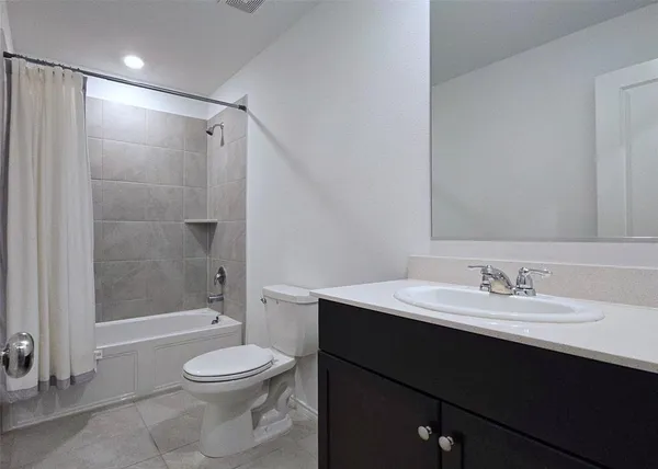 $1,800 | 228 Rubylace Drive, Princeton, TX 75407