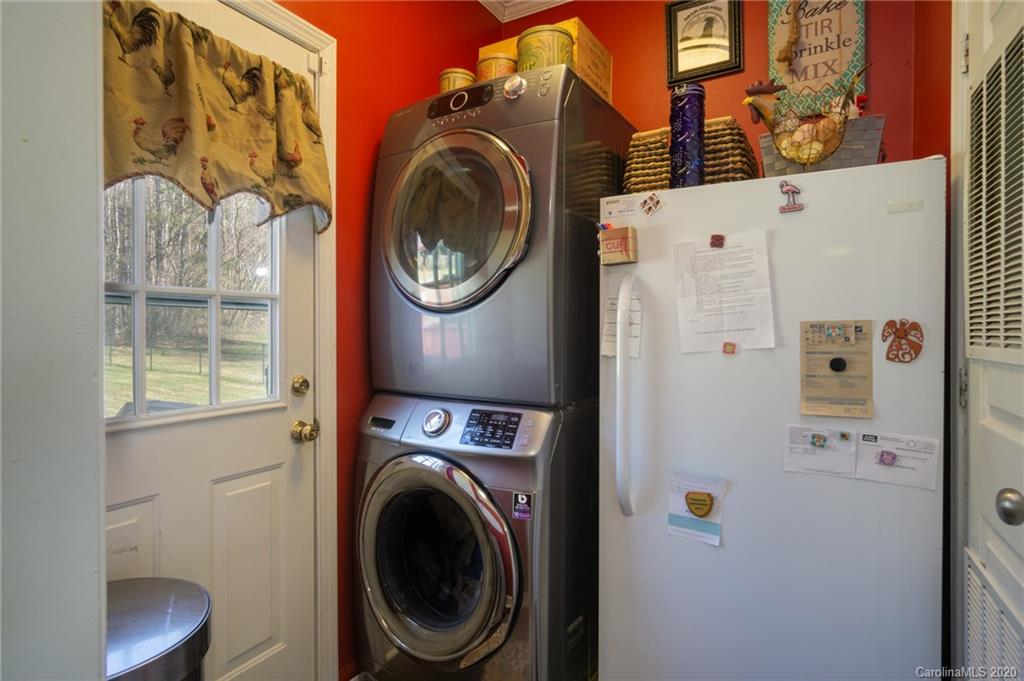 9522 Anne Taylor Road York, SC 29745 - Photo 12 of 35 Gallery Image 12