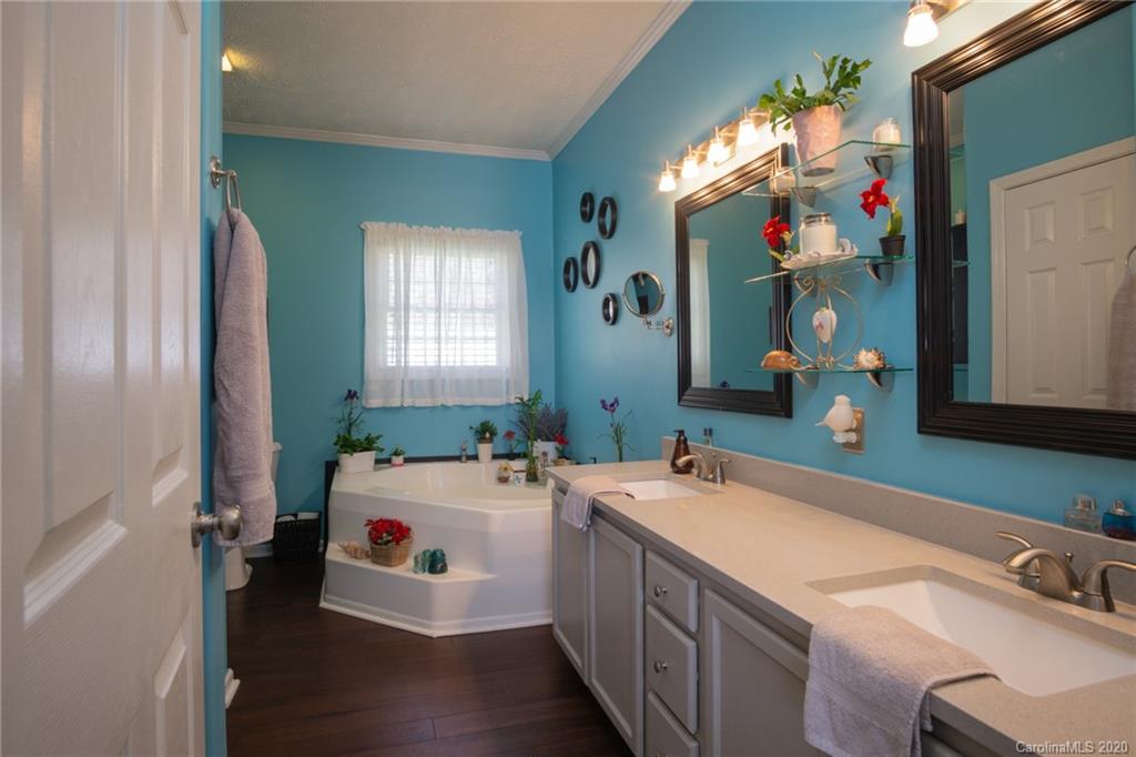 9522 Anne Taylor Road York, SC 29745 - Photo 17 of 35 Gallery Image 17