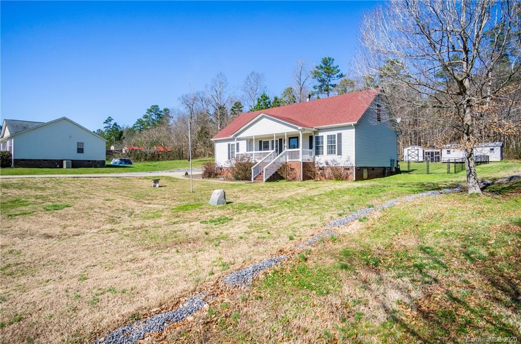 9522 Anne Taylor Road York, SC 29745 - Photo 3 of 35 Gallery Image 3