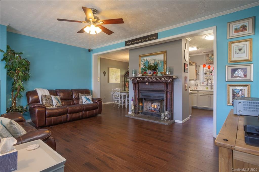 9522 Anne Taylor Road York, SC 29745 - Photo 5 of 35 Gallery Image 5