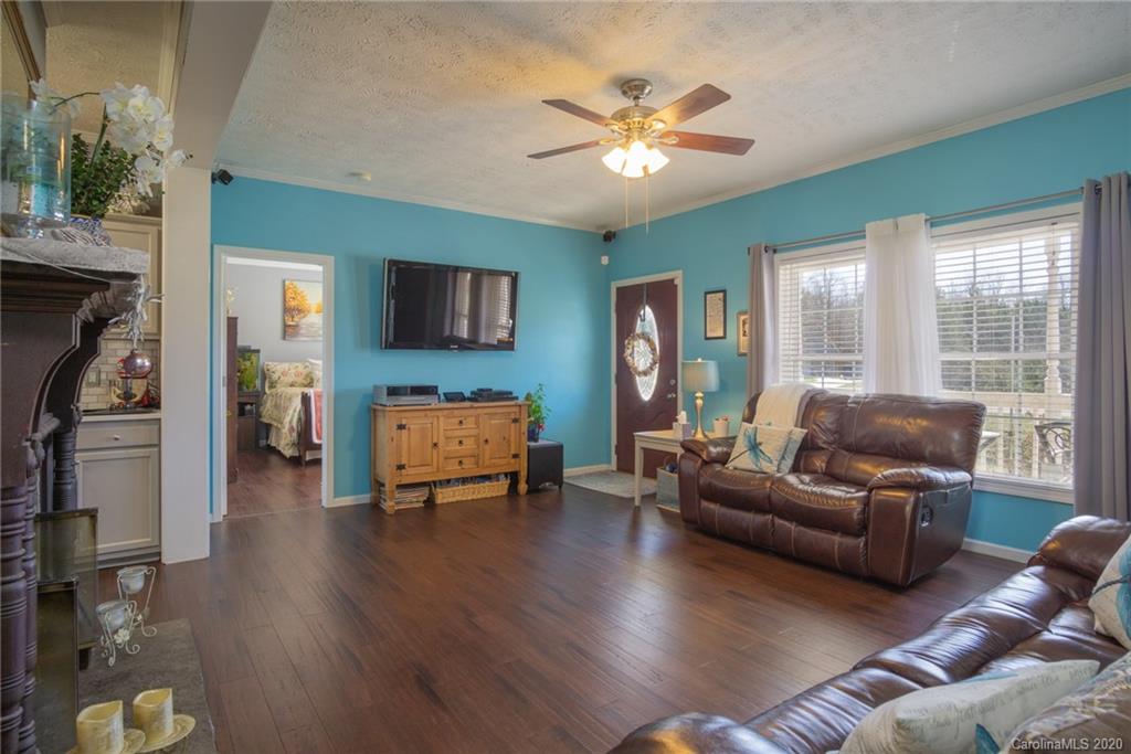 9522 Anne Taylor Road York, SC 29745 - Photo 6 of 35 Gallery Image 6