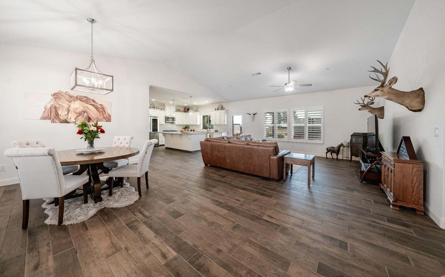15720 Mark Road Madera, CA 93636 - Photo 8 of 37 Gallery Image 8