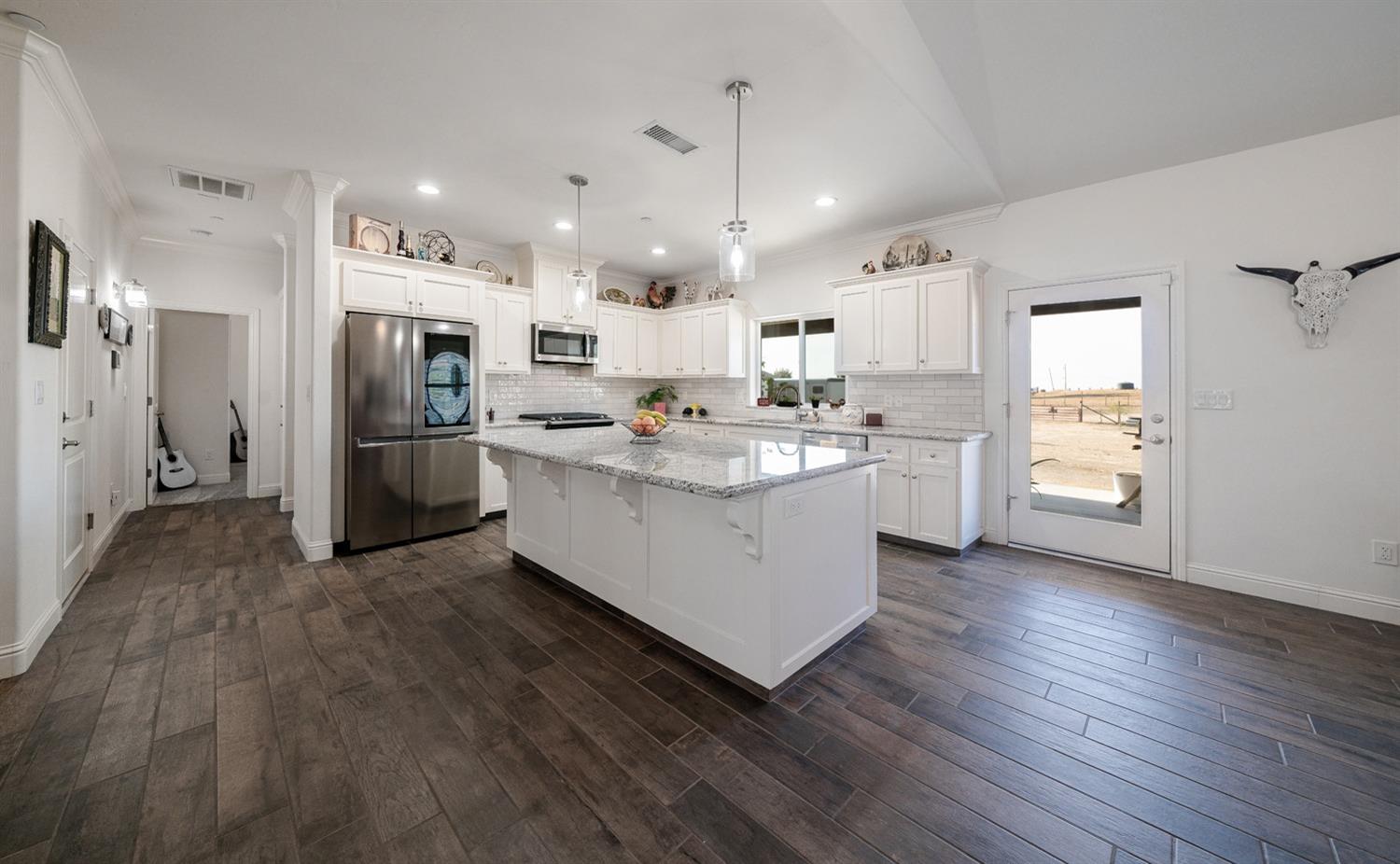 15720 Mark Road Madera, CA 93636 - Photo 10 of 37 Gallery Image 10
