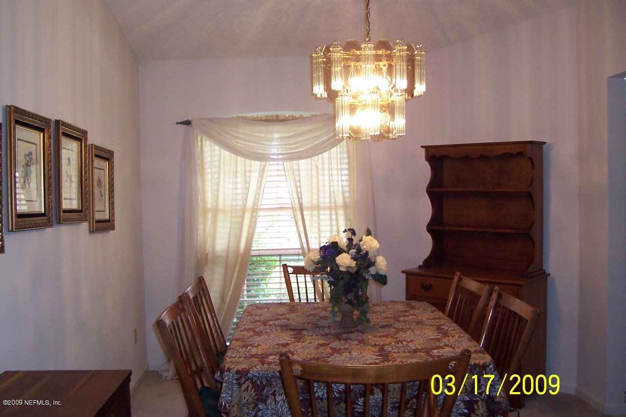 1524 Marsh Rabbit Way Orange Park, FL 32003 - Photo 3 of 11 Dining Room