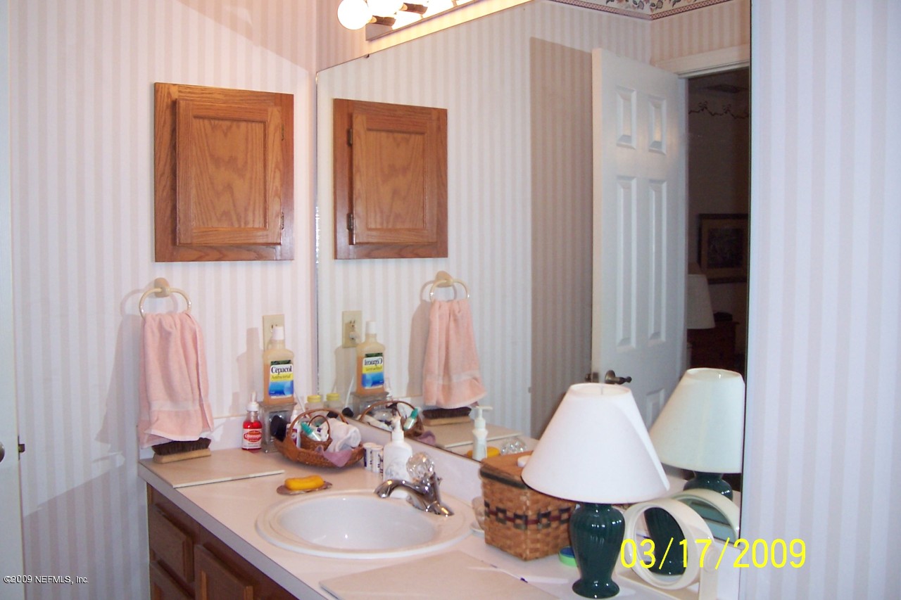 1524 Marsh Rabbit Way Orange Park, FL 32003 - Photo 7 of 11 Master Bath