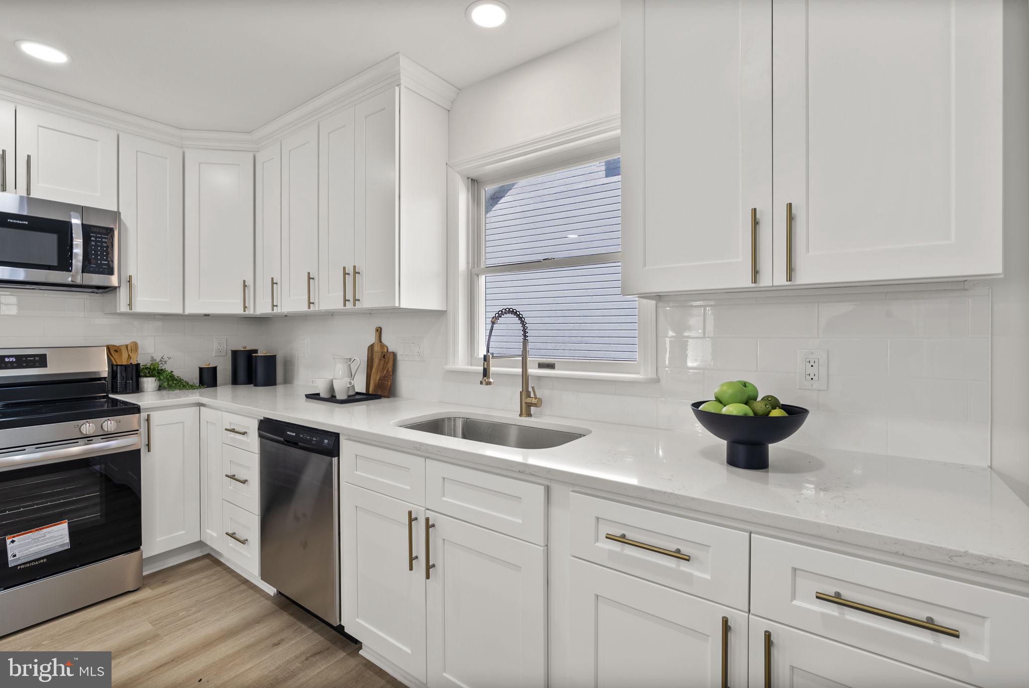 2806 Bay Drive Sparrows Point, MD 21219 - Photo 6 of 44