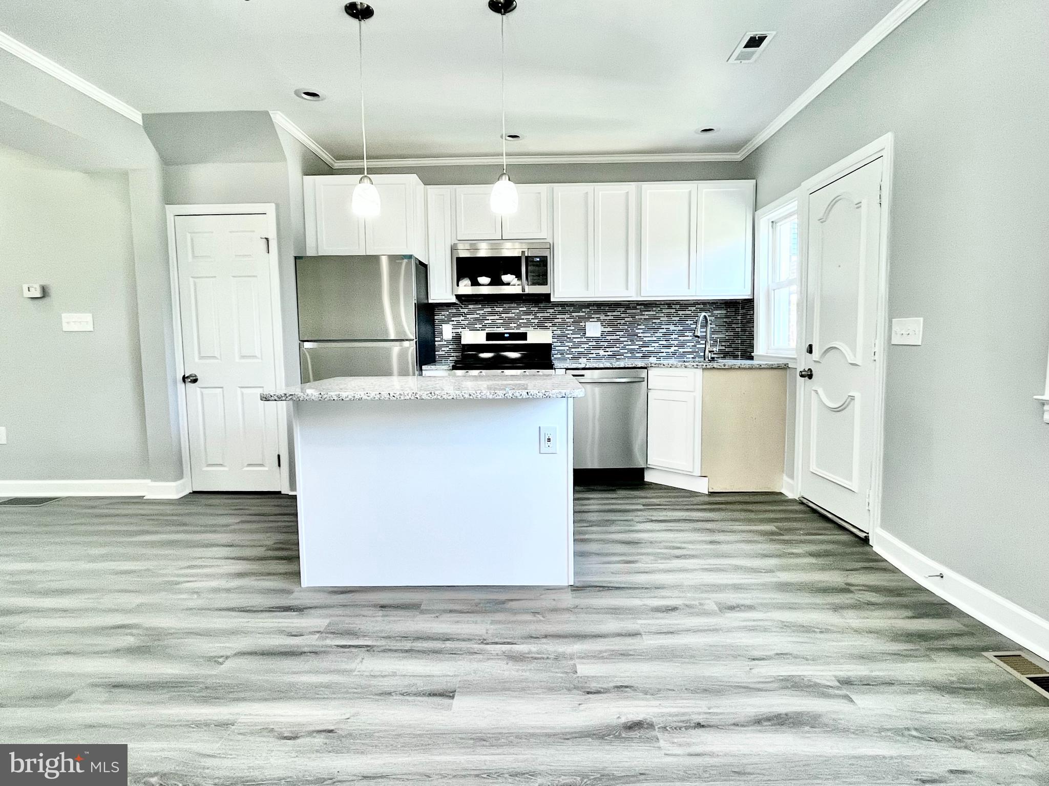 1628 Northwick Road Baltimore, MD 21218 - Photo 5 of 25