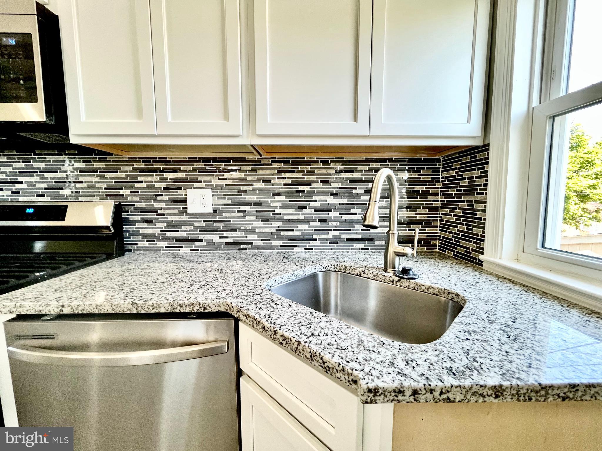 1628 Northwick Road Baltimore, MD 21218 - Photo 8 of 25