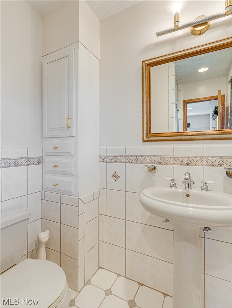 4277 Springdale Road Uniontown, OH 44685 - Photo 18 of 26 Gallery Image 18