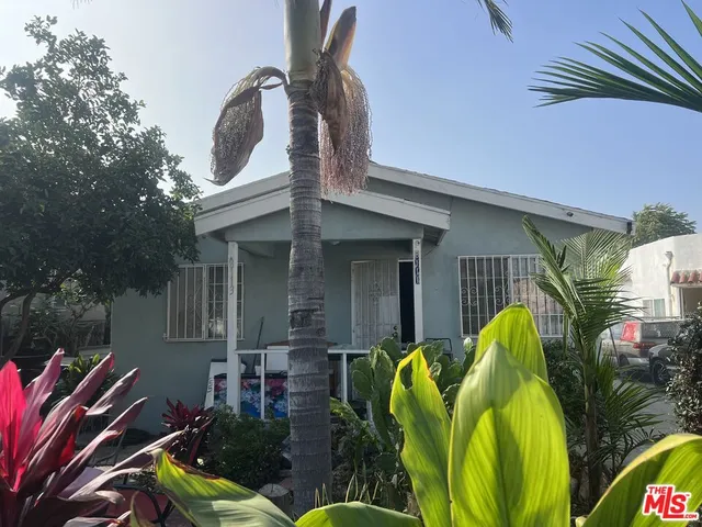 $750,000 | 8111 South Main Street, Los Angeles, CA 90003