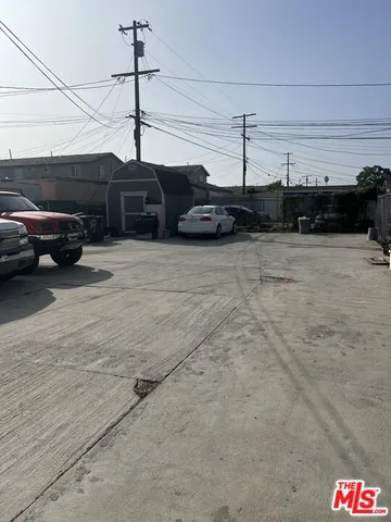 $750,000 | 8111 South Main Street, Los Angeles, CA 90003