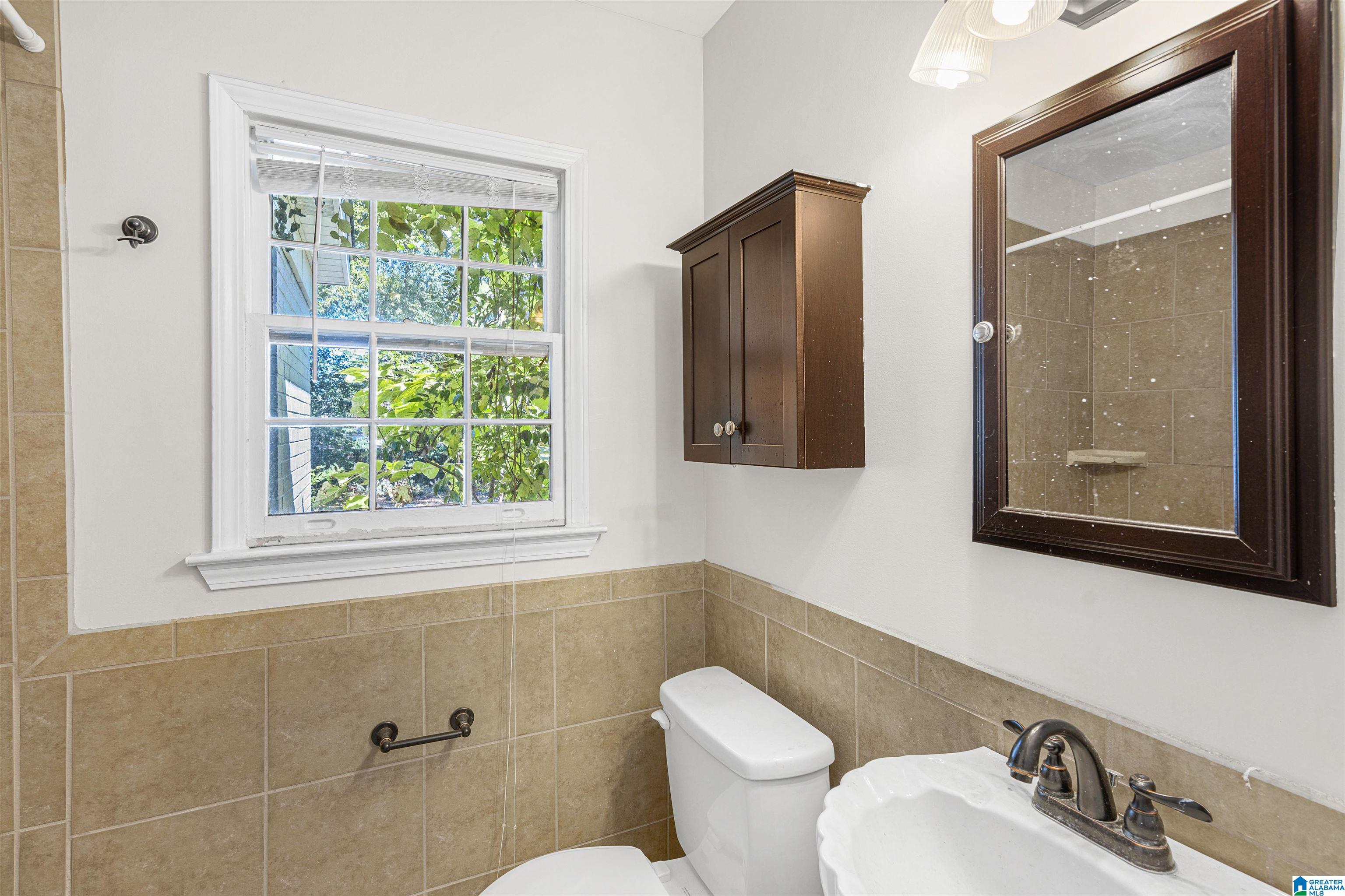 2100 Spring Hill Avenue Mobile, AL 36607 - Photo 10 of 40