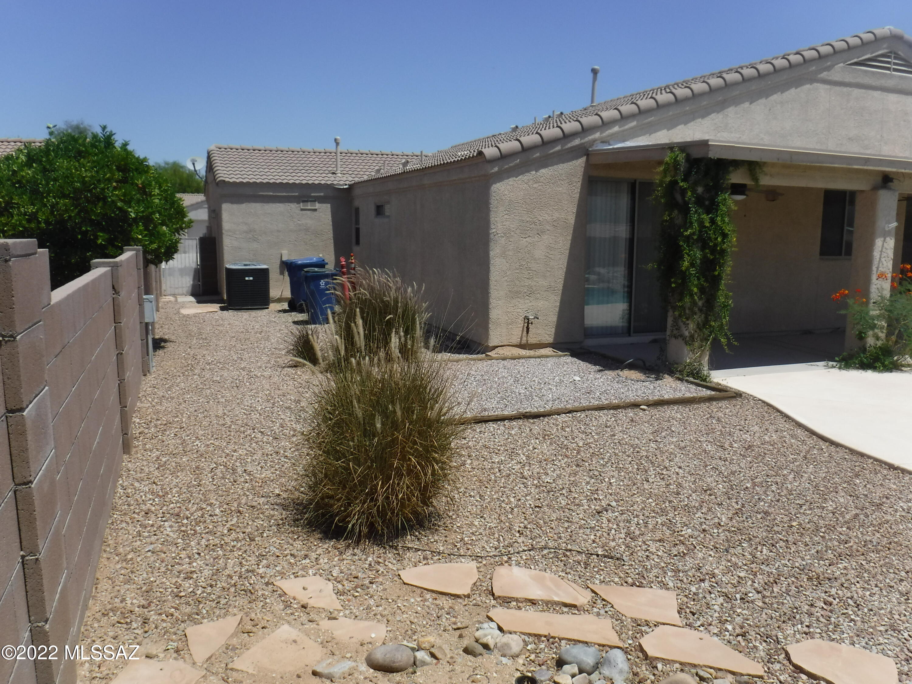 317 West Plateau Road Oro Valley, AZ 85737 - Photo 31 of 40