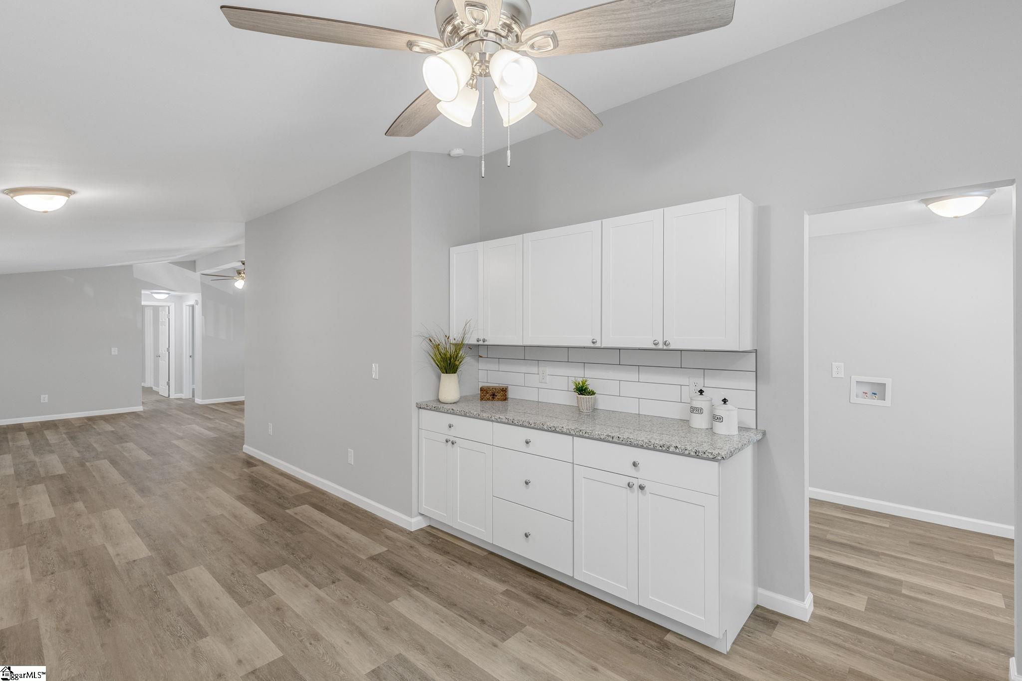 861 Rutledge Lake Road Greenville, SC 29617 - Photo 12 of 34 Gallery Image 12
