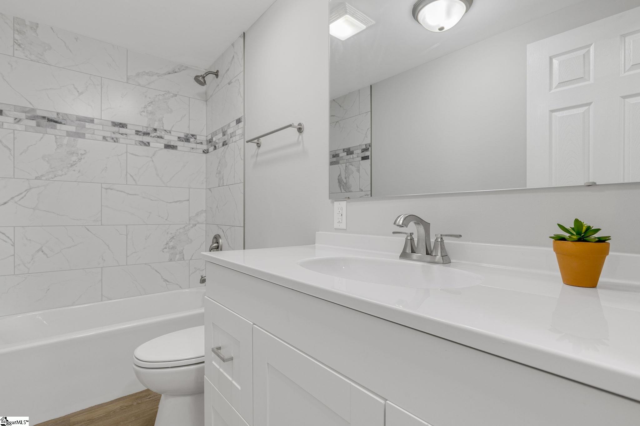 861 Rutledge Lake Road Greenville, SC 29617 - Photo 23 of 34 Gallery Image 23