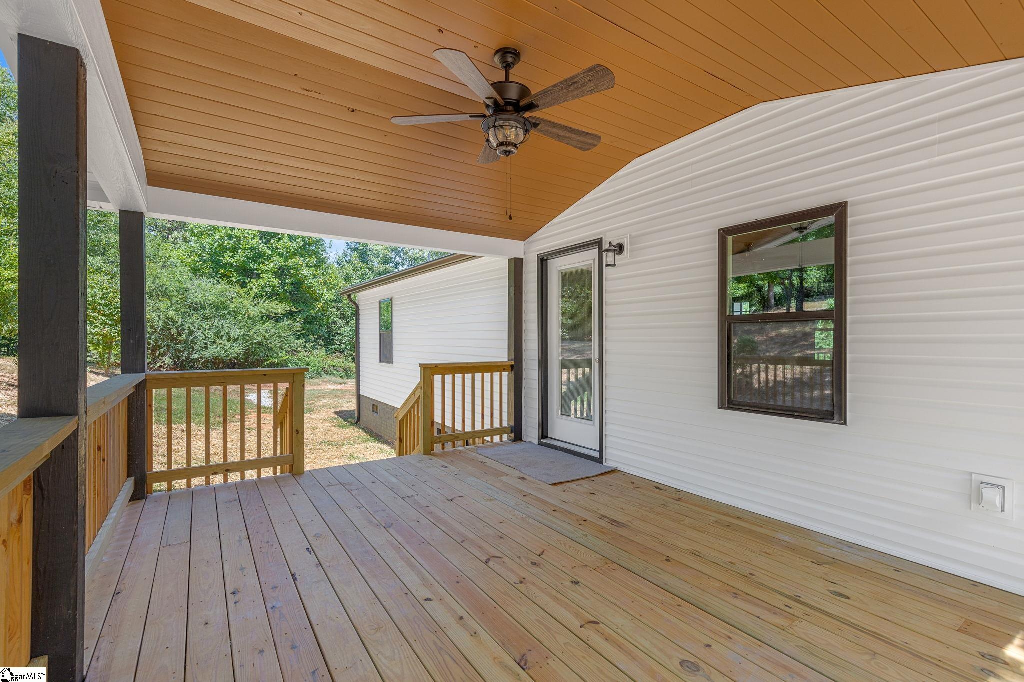 861 Rutledge Lake Road Greenville, SC 29617 - Photo 24 of 34 Gallery Image 24