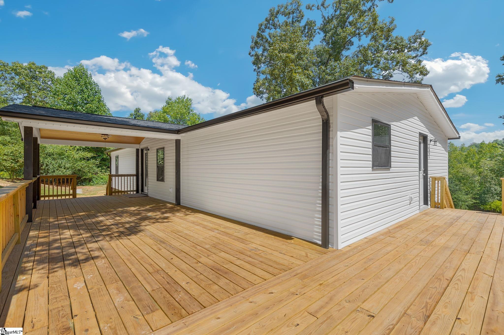 861 Rutledge Lake Road Greenville, SC 29617 - Photo 26 of 34 Gallery Image 26