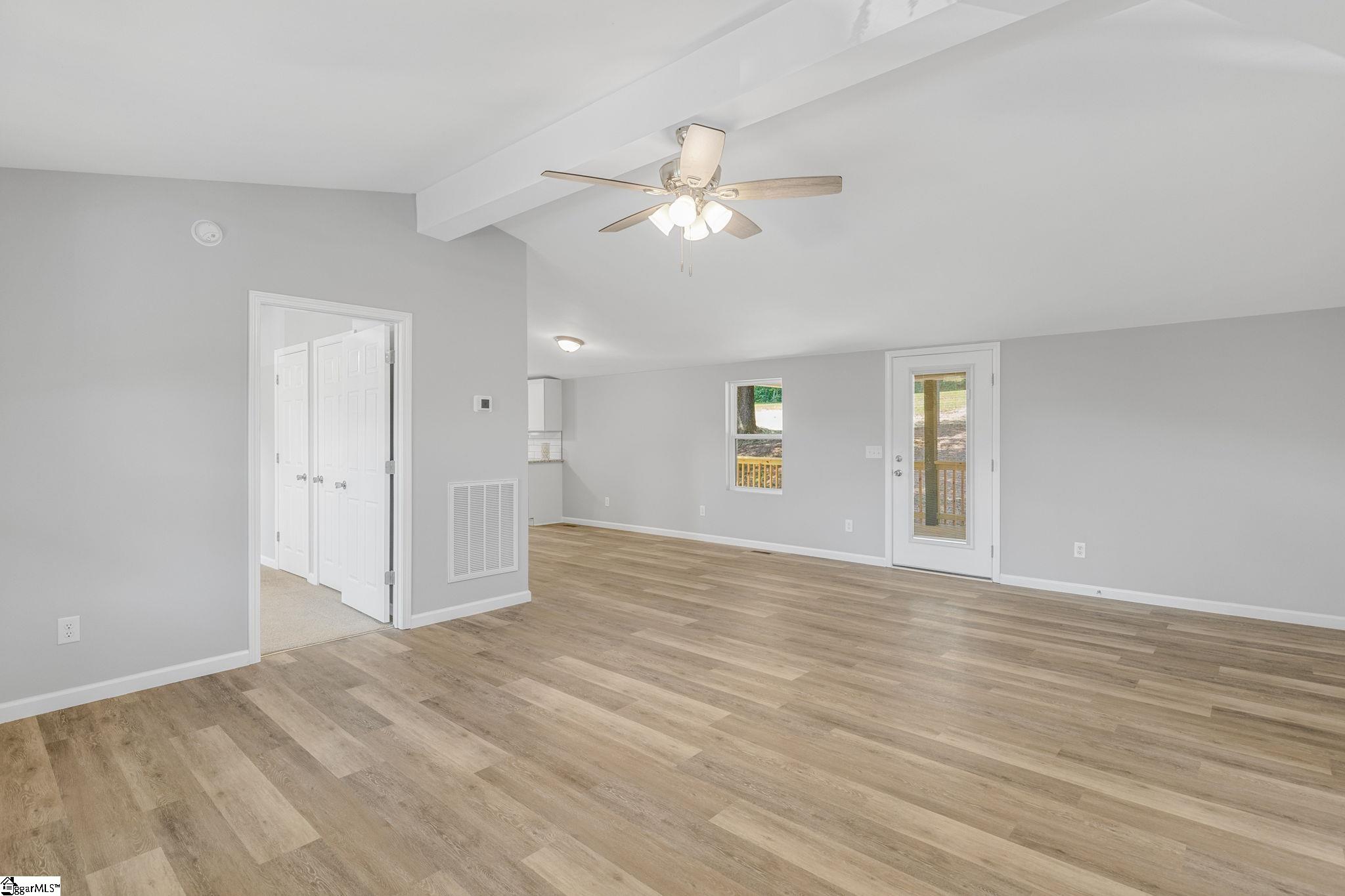 861 Rutledge Lake Road Greenville, SC 29617 - Photo 5 of 34 Gallery Image 5