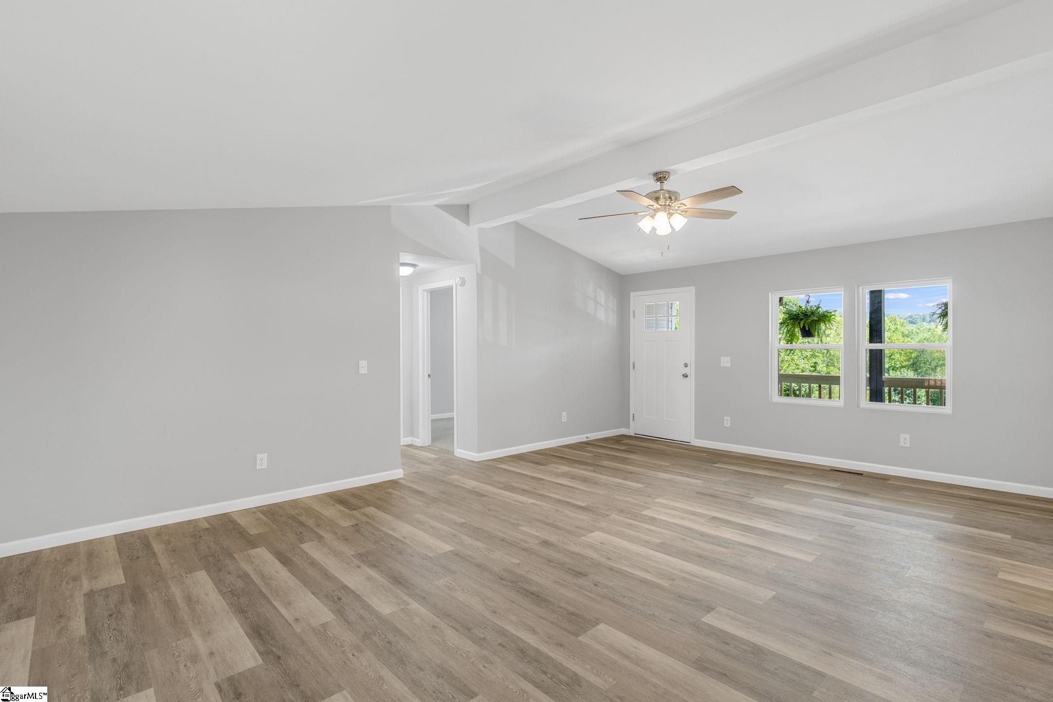 861 Rutledge Lake Road Greenville, SC 29617 - Photo 6 of 34 Gallery Image 6