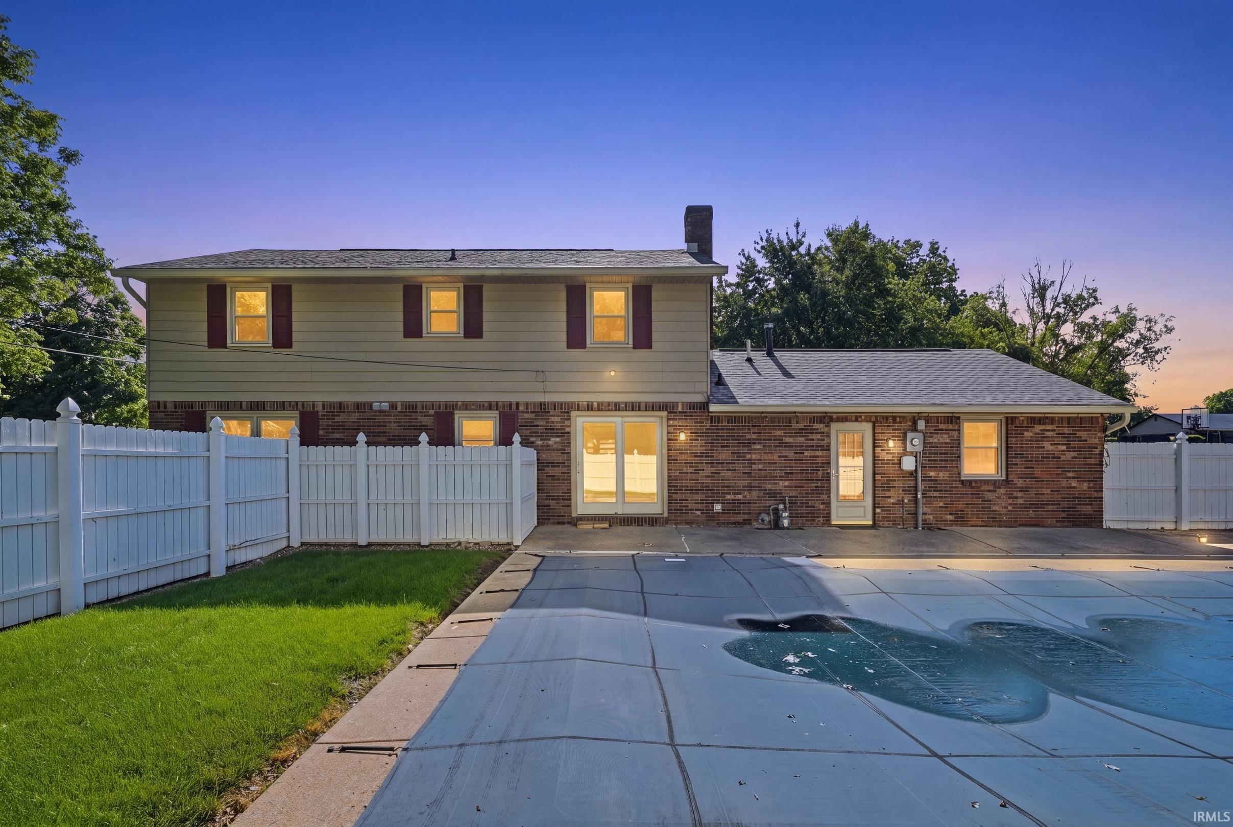 1829 Edward Lane Anderson, IN 46012 - Photo 4 of 42