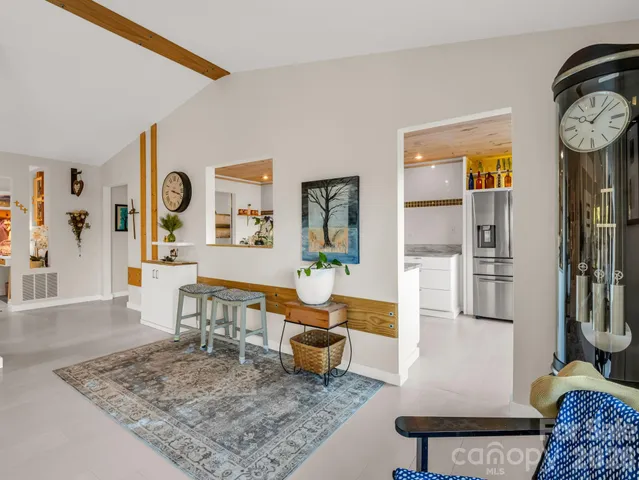 $1,100,000 | 200 Piney Mountain Road, Tryon, NC 28782