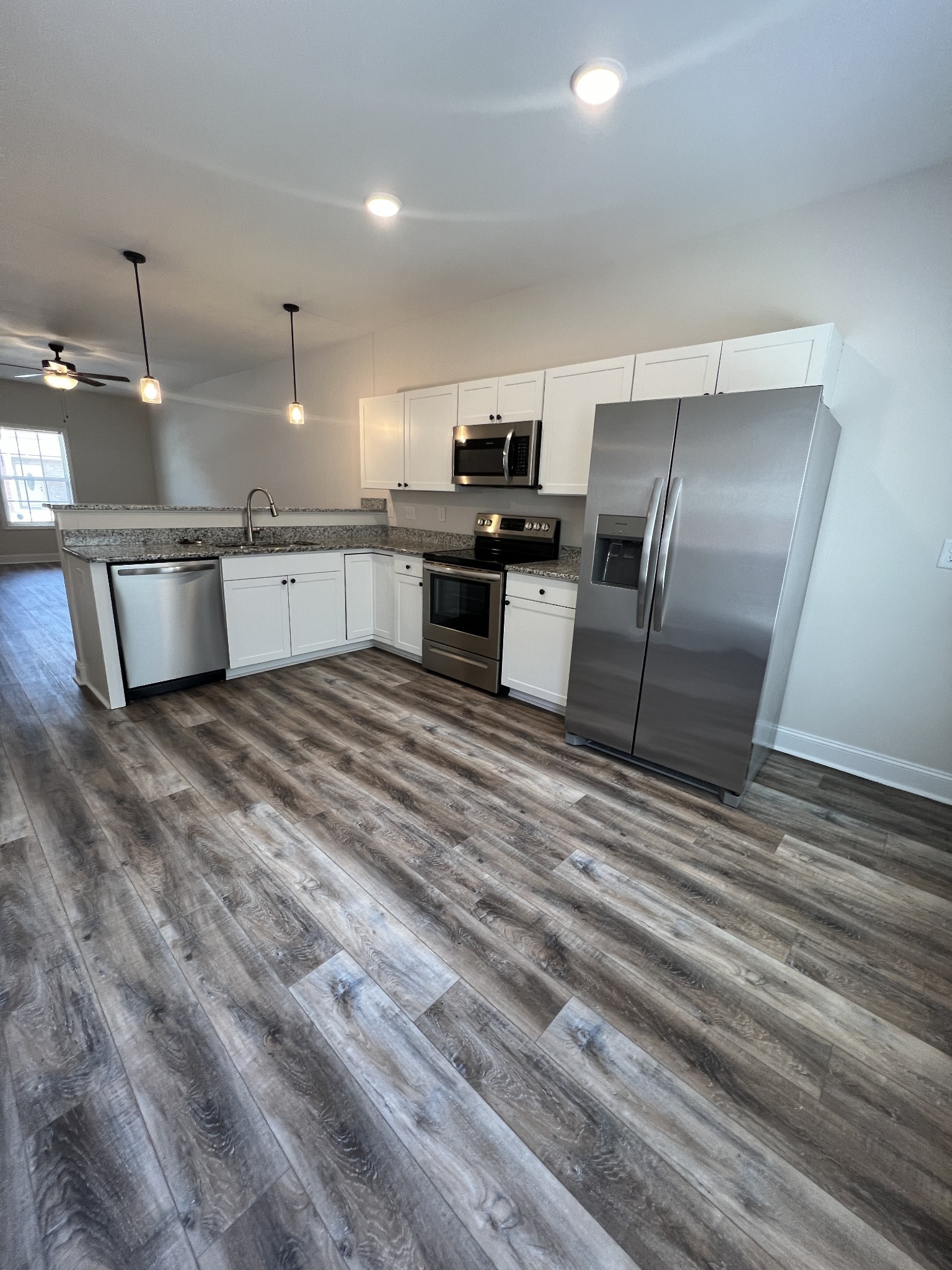 550 Peachers Mill Road, Unit B4 Clarksville, TN 37042 - Photo 7 of 34