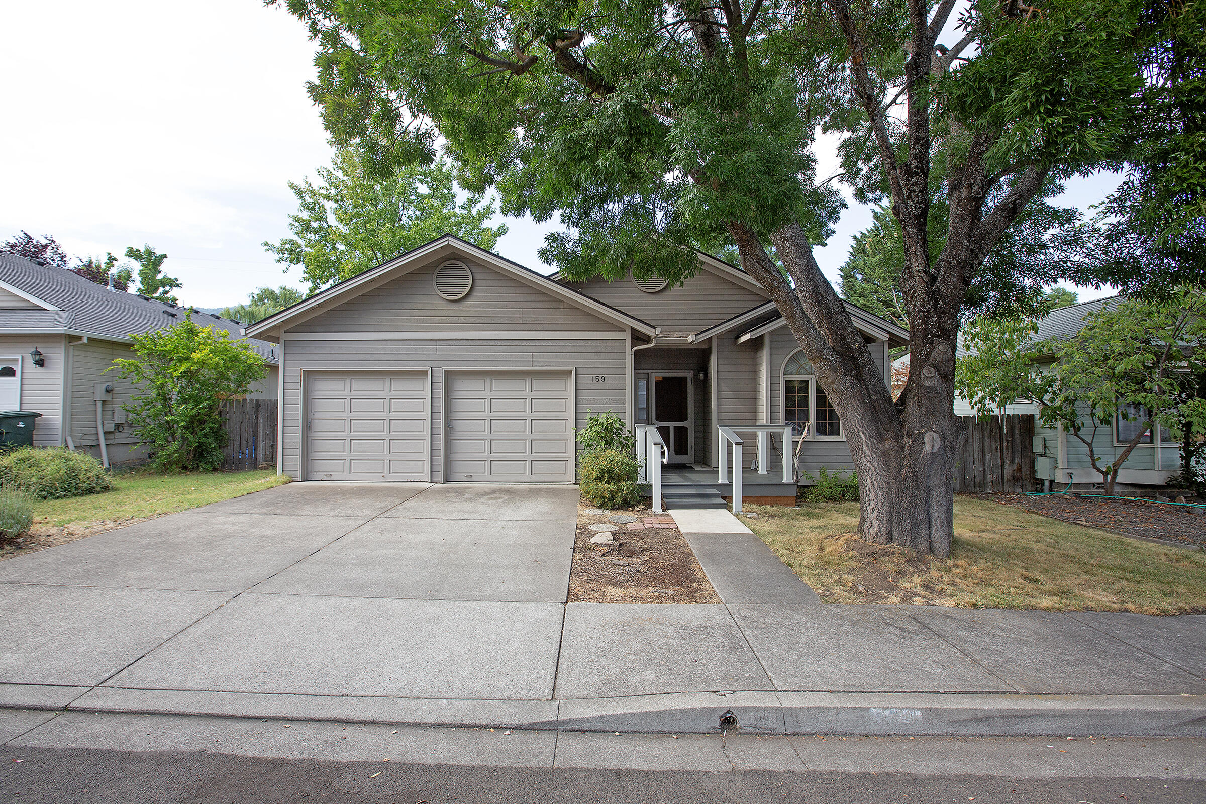 159 North Wightman Street Ashland, OR 97520 - Photo 1 of 22 Front exterior