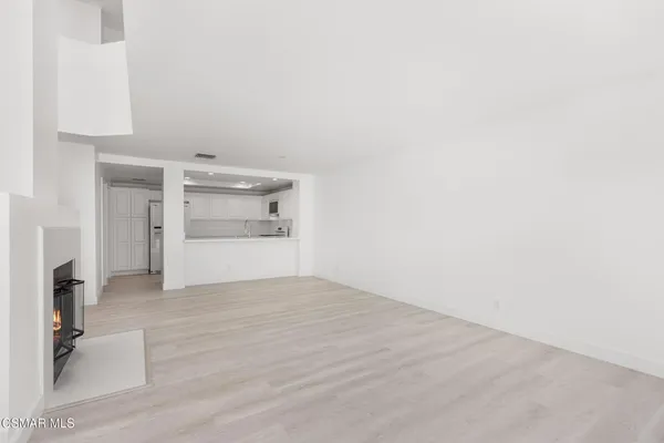 $4,100 | 4240 Lost Hills Road, Unit 802, Calabasas, CA 91301