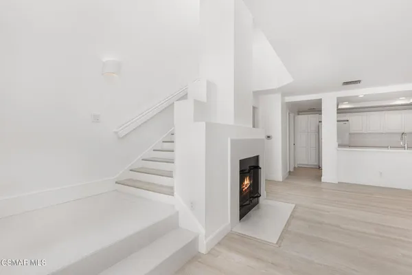 $4,100 | 4240 Lost Hills Road, Unit 802, Calabasas, CA 91301