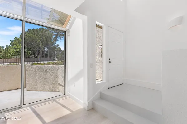 $4,100 | 4240 Lost Hills Road, Unit 802, Calabasas, CA 91301