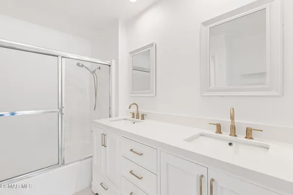 $4,100 | 4240 Lost Hills Road, Unit 802, Calabasas, CA 91301