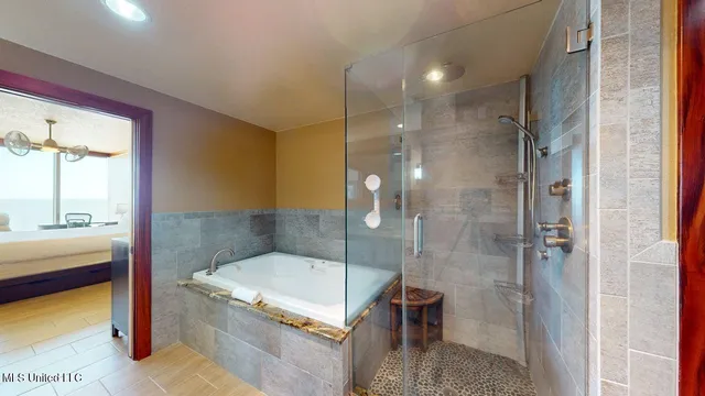 $2,895 | 2060 Beach Boulevard, Unit 105, Biloxi, MS 39531