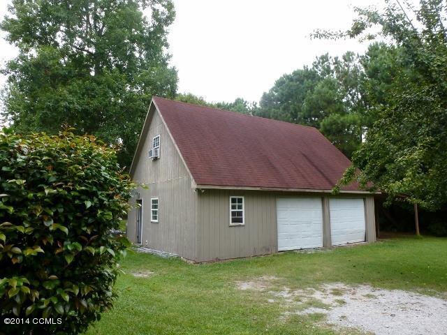 266 Goose Creek Road Hubert, NC 28539 - Photo 23 of 26 garage (640x480)