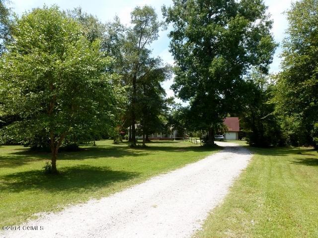 266 Goose Creek Road Hubert, NC 28539 - Photo 25 of 26 driveway(640x479)